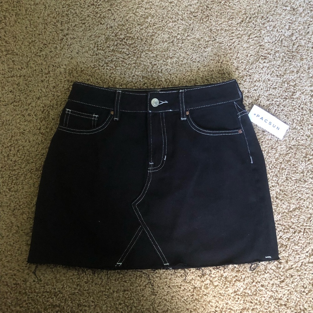 NWT pacsun black skirt size 24